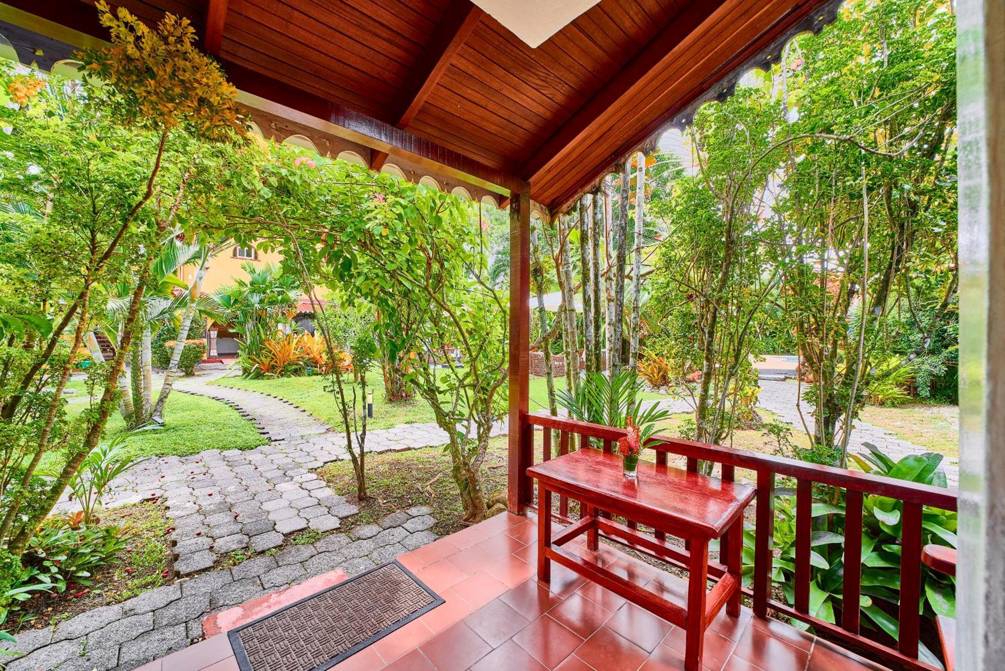 Hotel El Encanto Cahuita Bagian luar foto