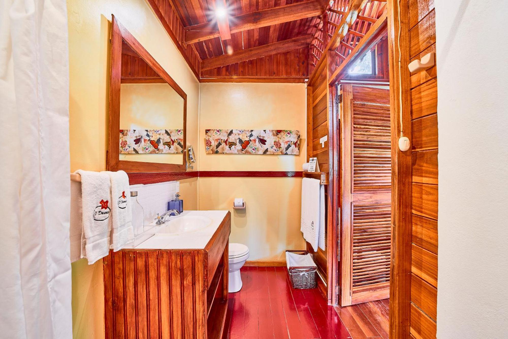 Hotel El Encanto Cahuita Bagian luar foto